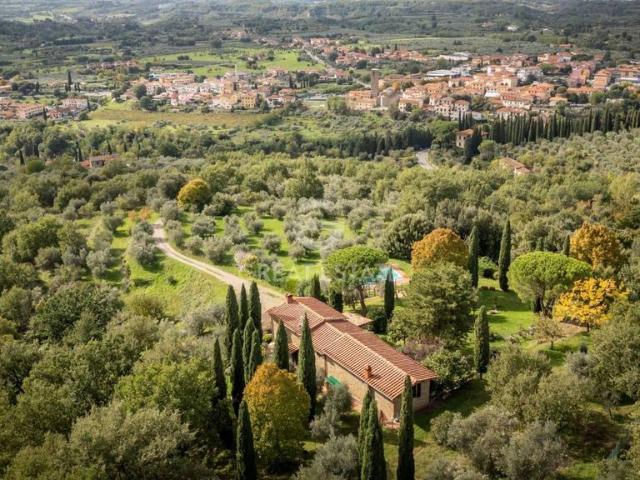 Rustico in vendita a Unione di Comuni Valdarno e Valdisieve, Reggello