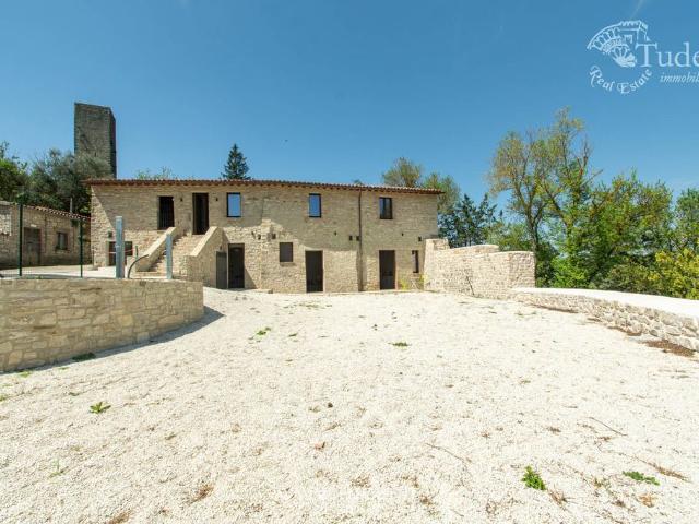 Rustico in vendita a San Venanzo, Umbria