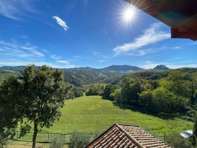 Rustico in vendita a Val d’Enza, Re
