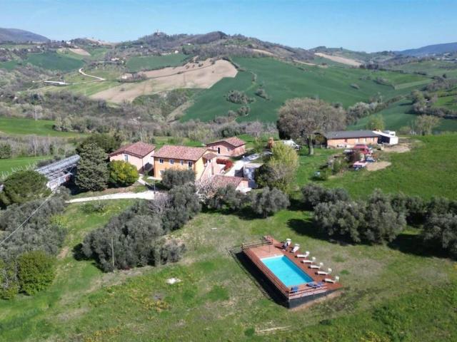 Rustico in vendita a Marciano, Marche