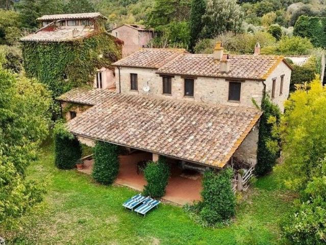 Rustico in vendita a Baschi, Umbria