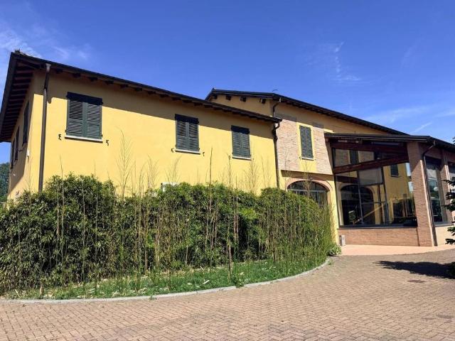 Rustico in vendita a Lubiana, Sorbolo