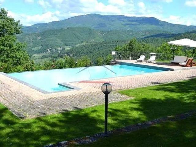 Rustico in vendita a Scheggia, Anghiari