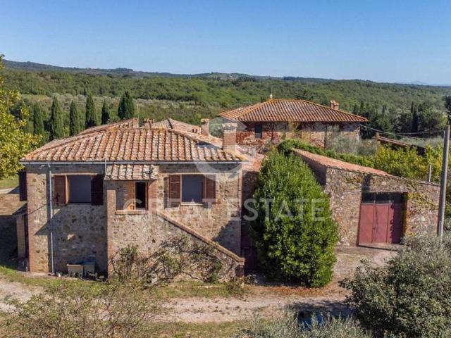 Rustico in vendita a Monteriggioni, Siena