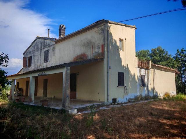 Rustico in vendita a Magliano In Toscana, Toscana