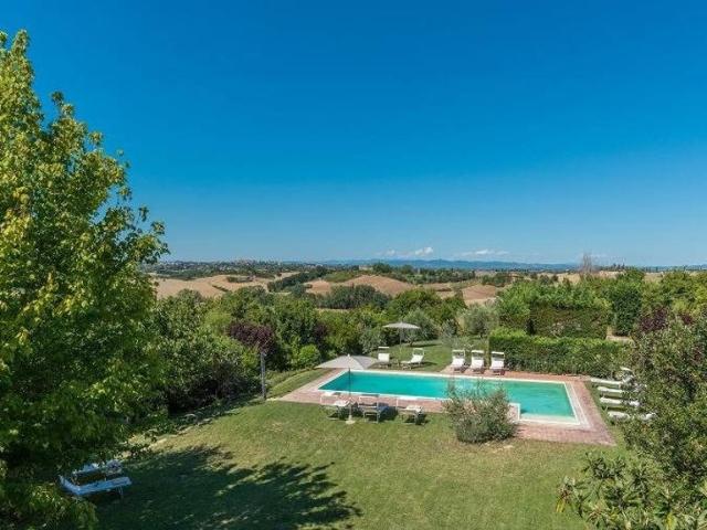 Rustico in vendita a Siena, Toscana