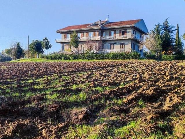 Rustico in vendita a Giulianova, Abruzzo
