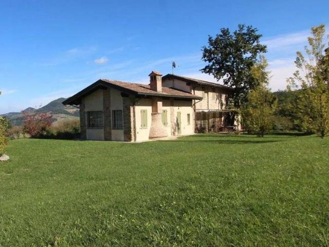 Rustico in vendita a Nibbiano, Reggio Emilia