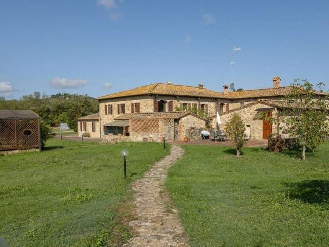 Rustico in vendita a Castelnuovo Berardenga, Toscana