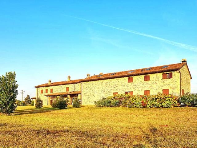 Rustico in vendita a Noceto, Reggio Emilia