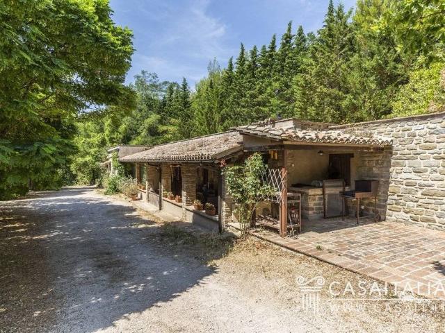 Rustico in vendita a Montanaldo, Gubbio