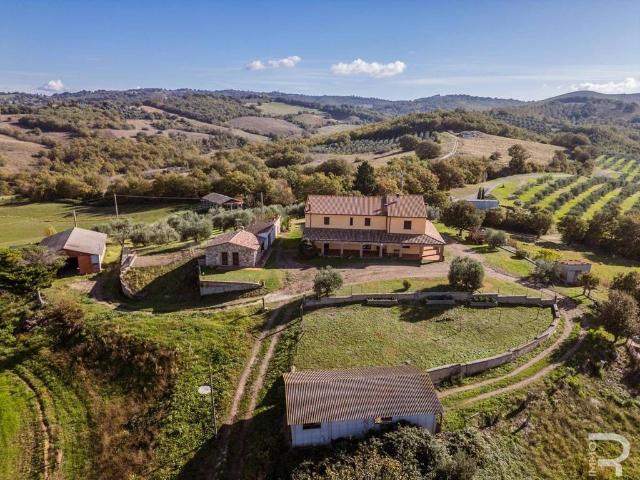 Rustico in vendita a Unione di Comuni Montani Colline del Fiora, Manciano