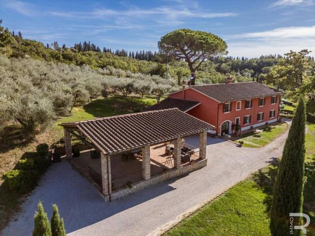 Rustico in vendita a Vallecchio, Castelfiorentino