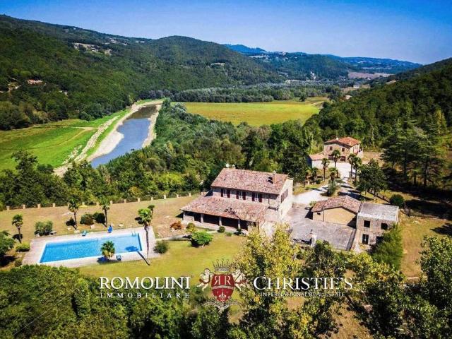 Rustico in vendita a Izzalini, Umbria