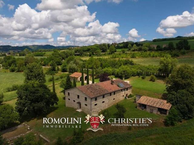 Rustico in vendita a Umbertide, Umbria