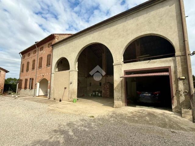 Rustico in vendita a Rubano, Padova