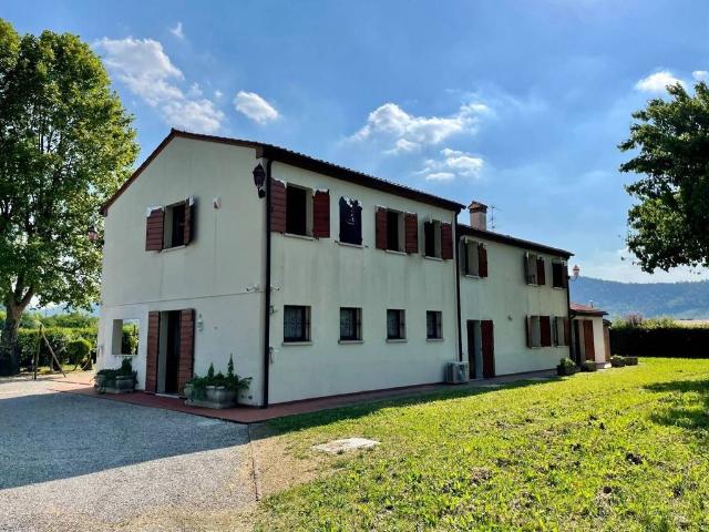 Rustico in vendita a Monterosso, Abano Terme Bagni