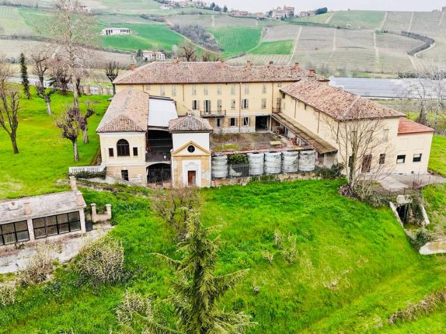 Rustico in vendita a Piemonte, Asti