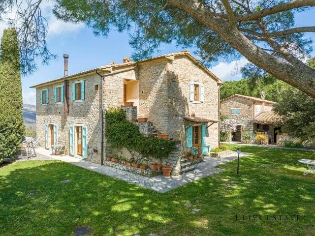 Rustico in vendita a Unione di Comuni Montani Colline del Fiora, Manciano