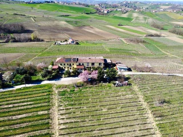 Rustico in vendita a Piemonte, Asti