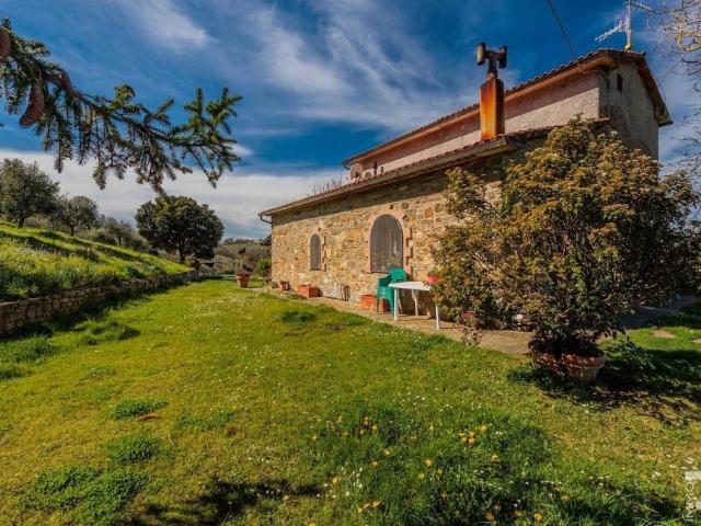 Rustico in vendita a Le Case, Scansano