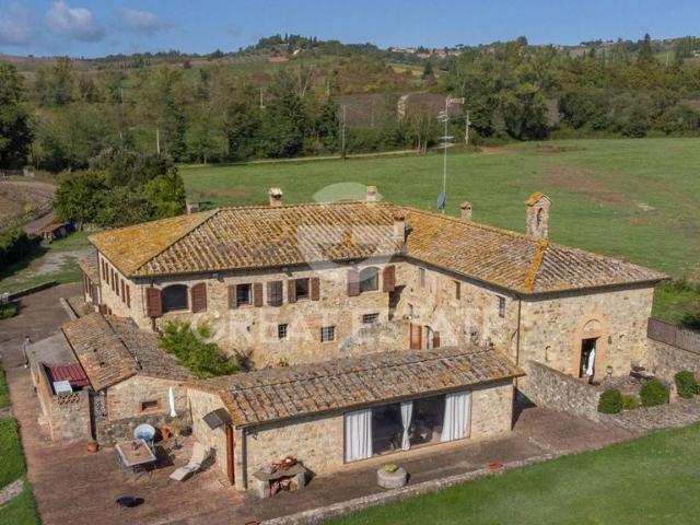Rustico in vendita a Castelnuovo Berardenga, Toscana