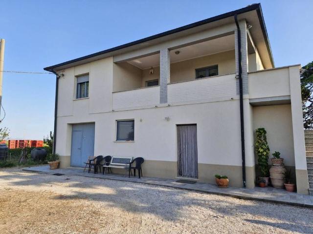 Rustico in vendita a Campiglia Marittima, Toscana