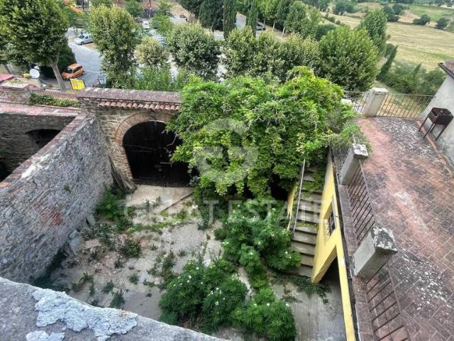 Rustico in vendita a Castiglion Fiorentino, Toscana
