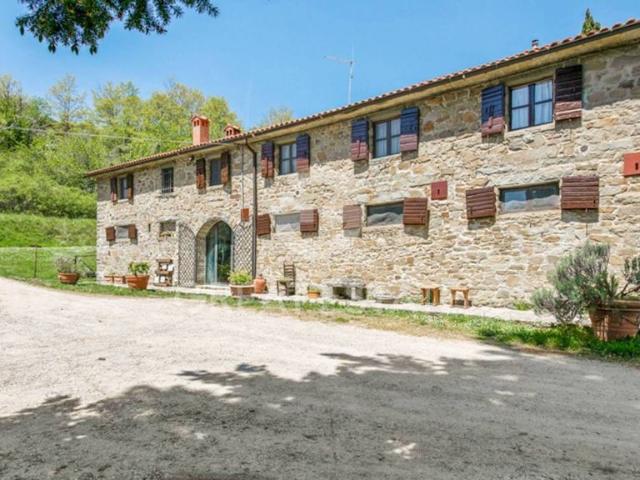 Rustico in vendita a Castelfranco Piandiscò, Toscana