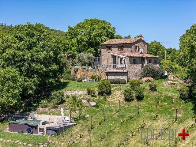 Rustico in vendita a Roccastrada, Toscana