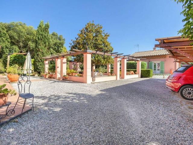 Rustico in vendita a Mezzana, San Giuliano Terme
