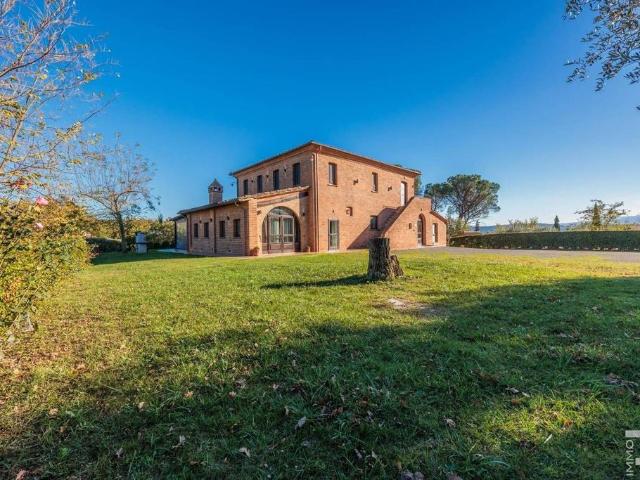 Rustico in vendita a Le Biffe, Chiusi Città