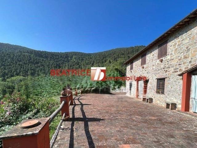 Rustico in vendita a Sant'Andrea di Compito, Capannori