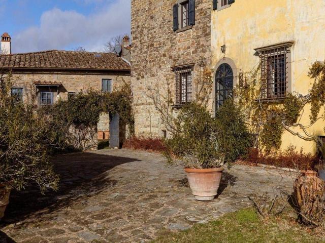 Rustico in vendita a Unione di Comuni Valdarno e Valdisieve, Pontassieve