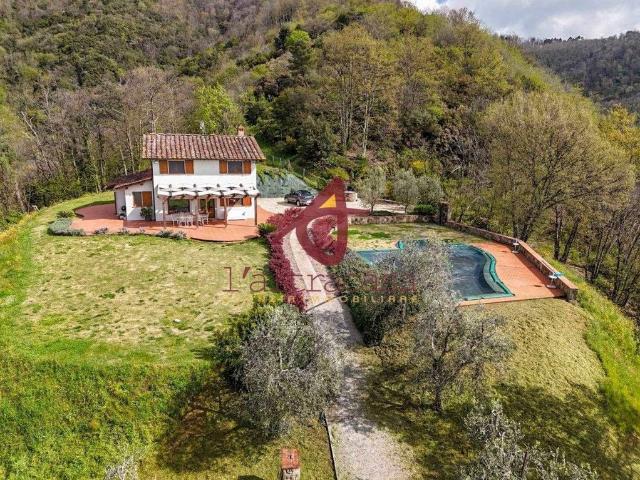 Rustico in vendita a Massa e Cozzile, Massa E Cozzile