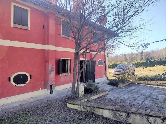 Rustico in vendita a Unione dei comuni Valli del Reno, Lavino e Samoggia, Sasso Marconi