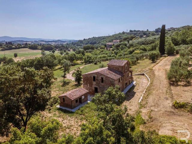 Rustico in vendita a Lucignano, Toscana