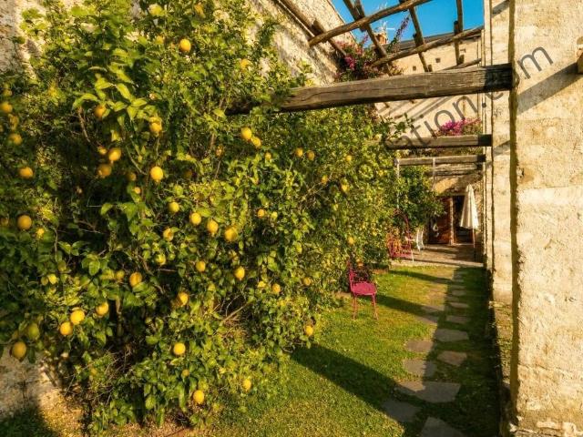 Rustico in vendita a Villa, Gargnano