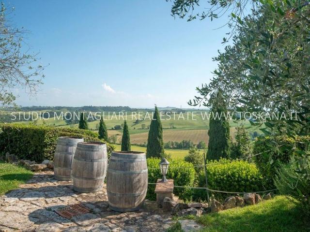 Rustico in vendita a Castelnuovo Berardenga, Toscana