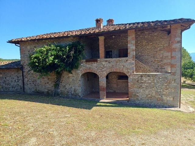 Rustico in vendita a Montegonzi, Toscana
