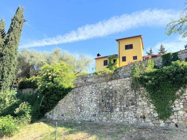 Rustico in vendita a Unione di Comuni Valdarno e Valdisieve, Pontassieve