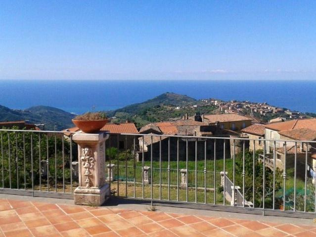 Rustico in vendita a San Mauro Cilento, Campania