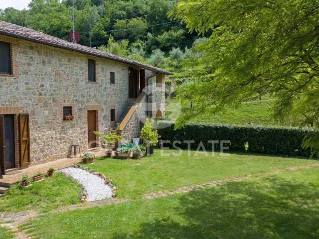 Rustico in vendita a La Collina, Chiusi Città
