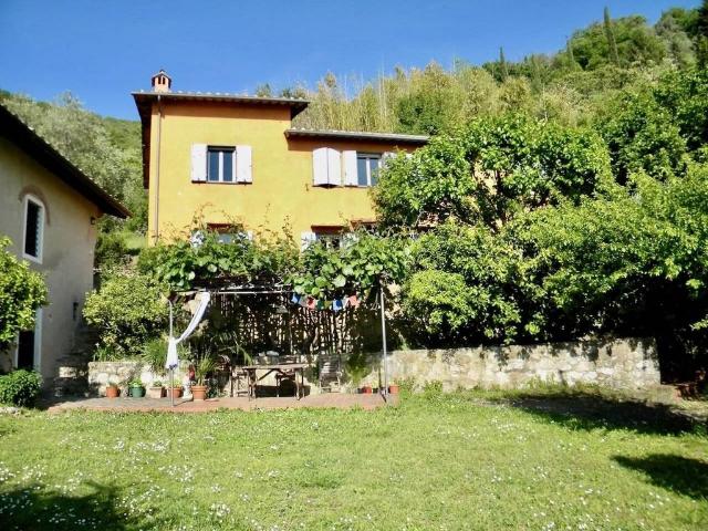 Rustico in vendita a San Giuliano Terme, Toscana
