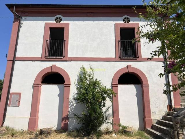Rustico in vendita a San Giacomo, Atri