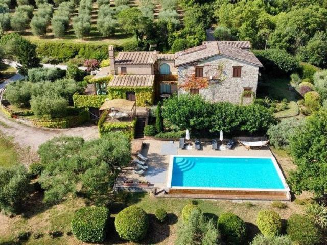 Rustico in vendita a Izzalini, Umbria