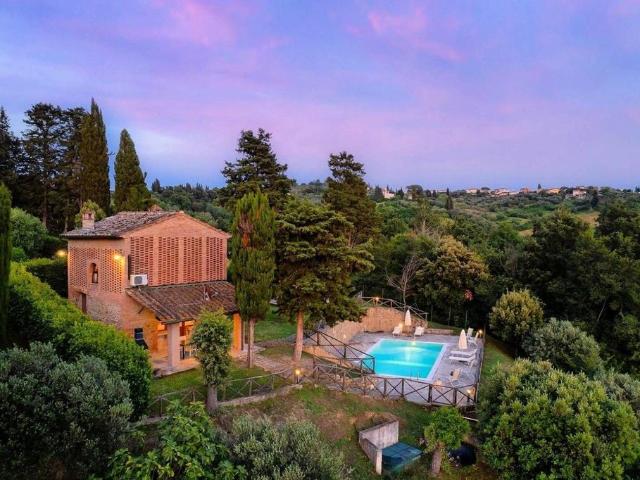Rustico in vendita a Volterra, Toscana