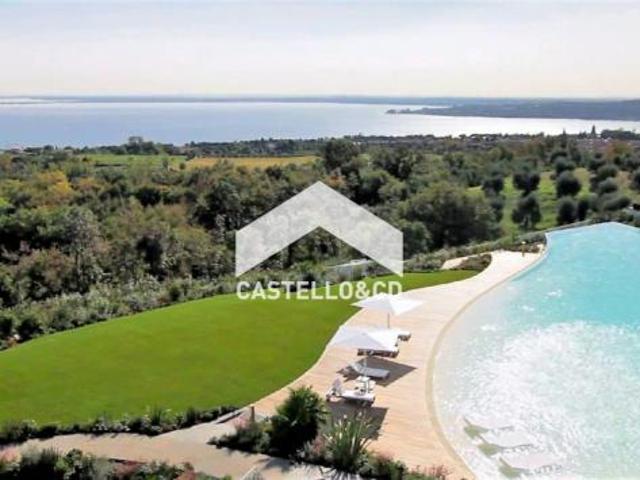 Appartamento in vendita a Padenghe Sul Garda, Lombardia