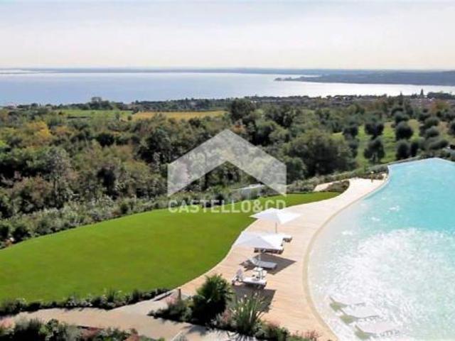 Appartamento in vendita a Padenghe Sul Garda, Lombardia
