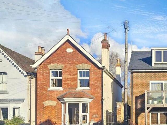 House for sale in Littlecote, West Sussex
